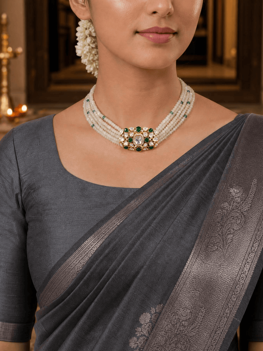 Vaina Necklace Set