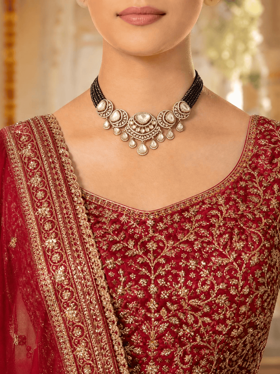 Kivya Short necklace set