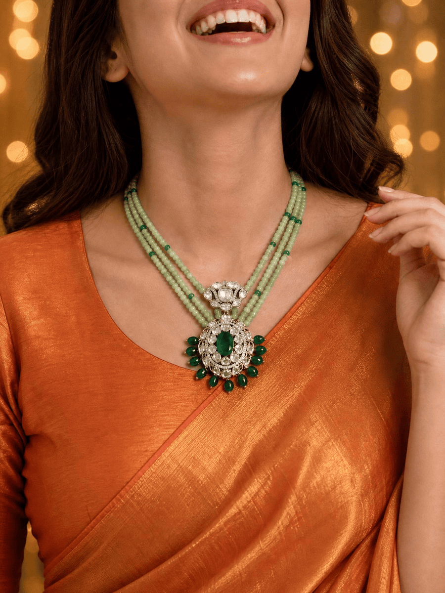 Ojasvi Necklace Set