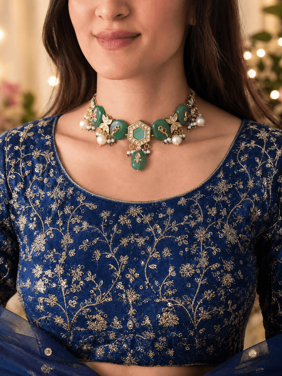 Pravya Necklace Set
