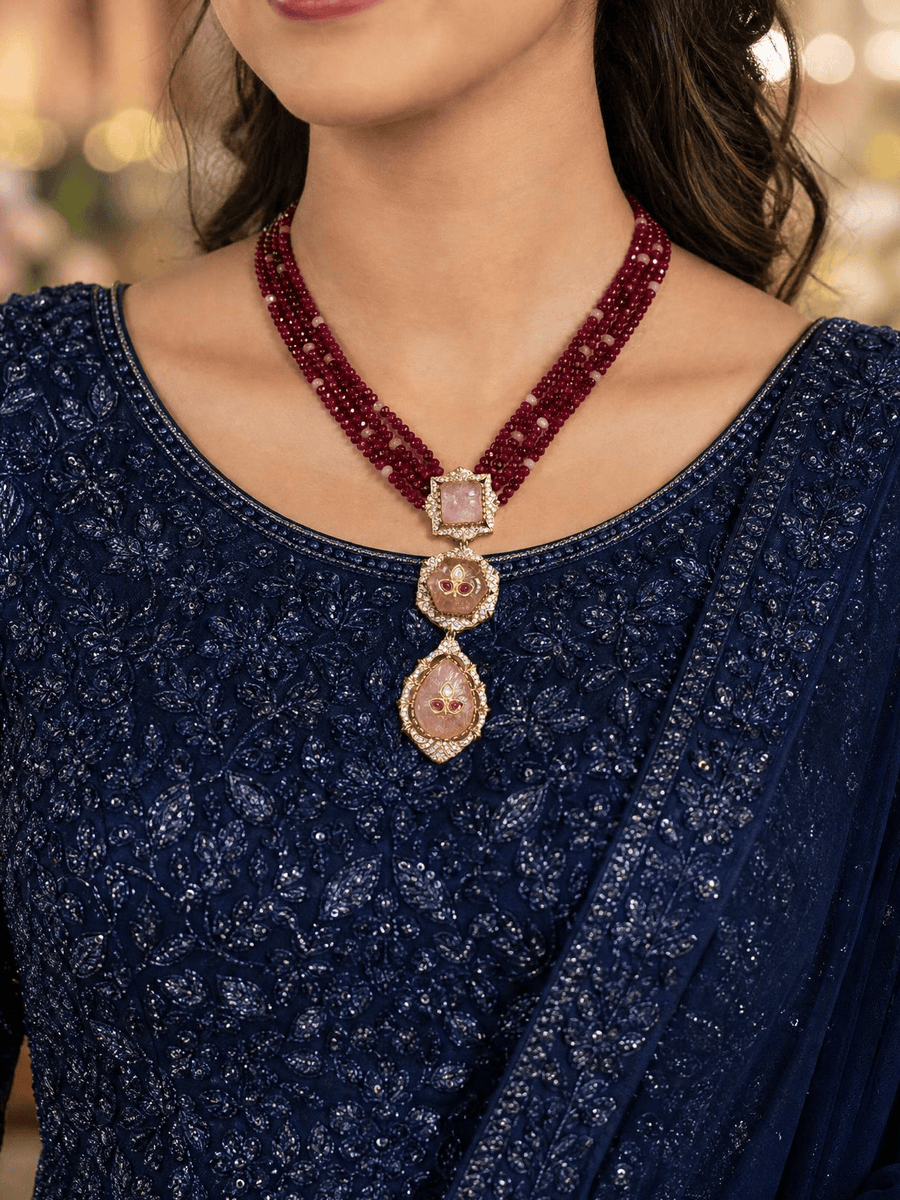 Yamika Necklace Set