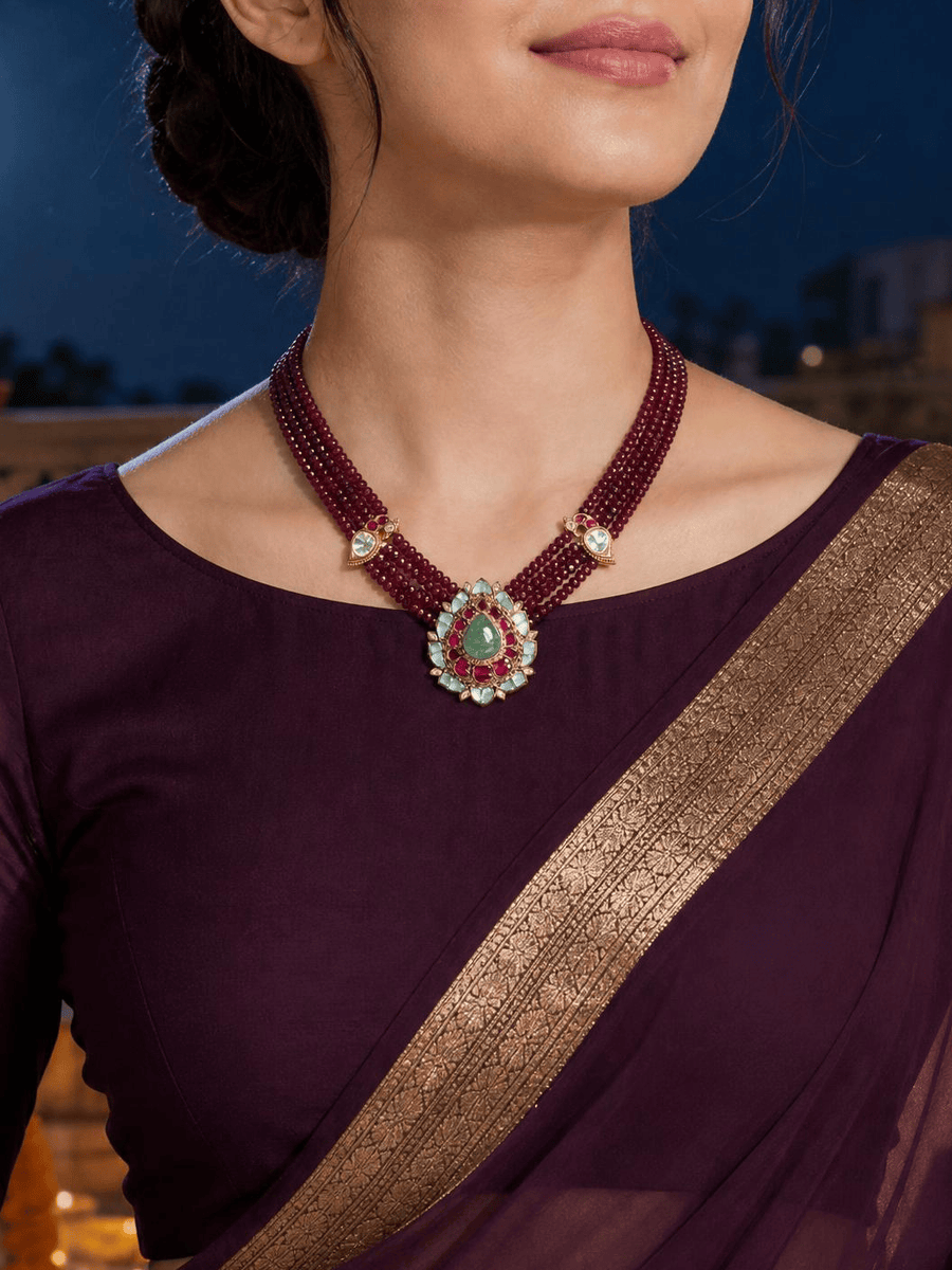 Ilaara Necklace Set