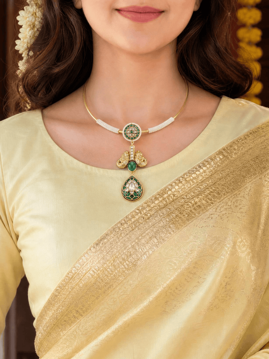 Ipshita Necklace Set