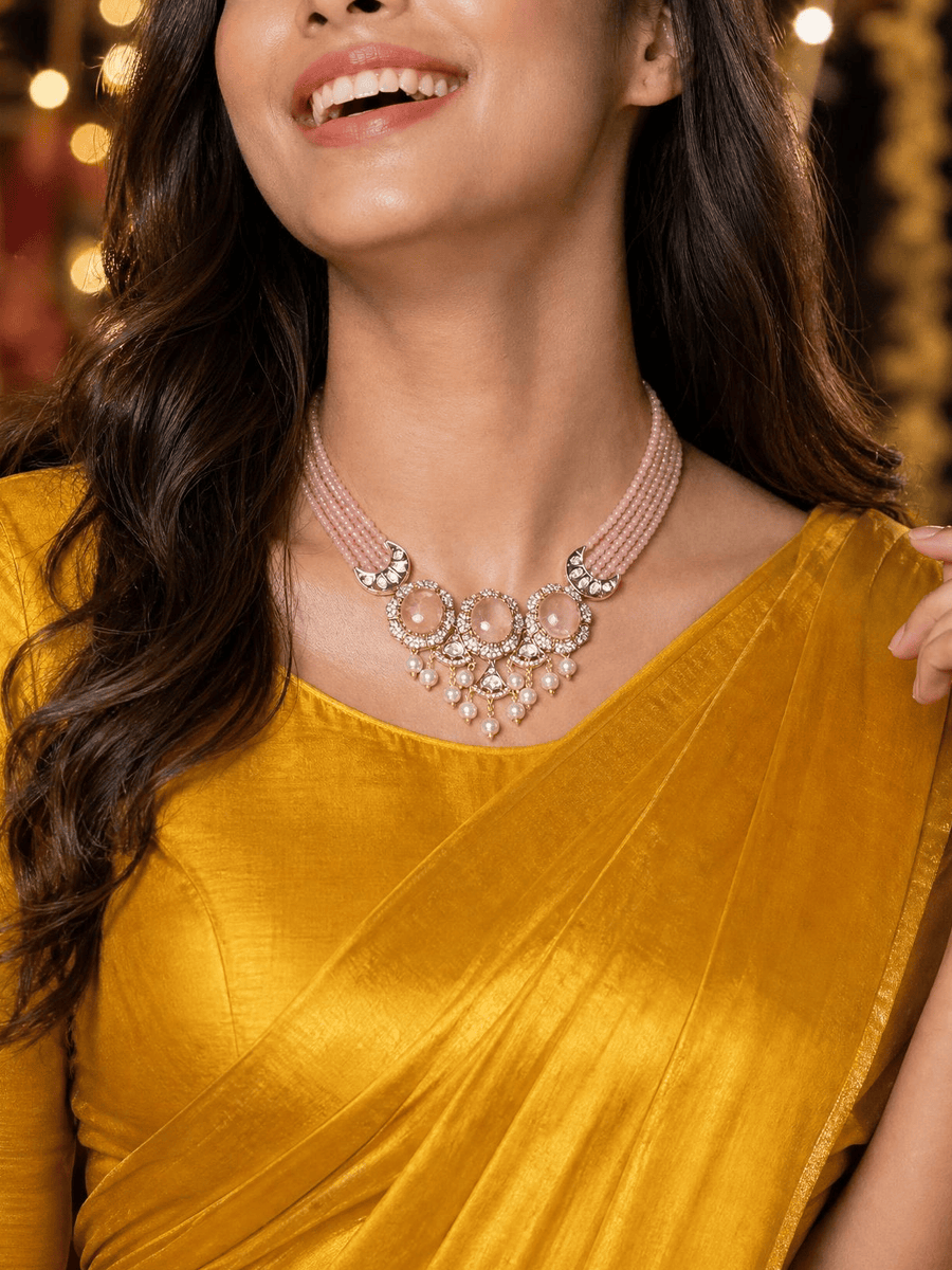 Vamika Necklace Set