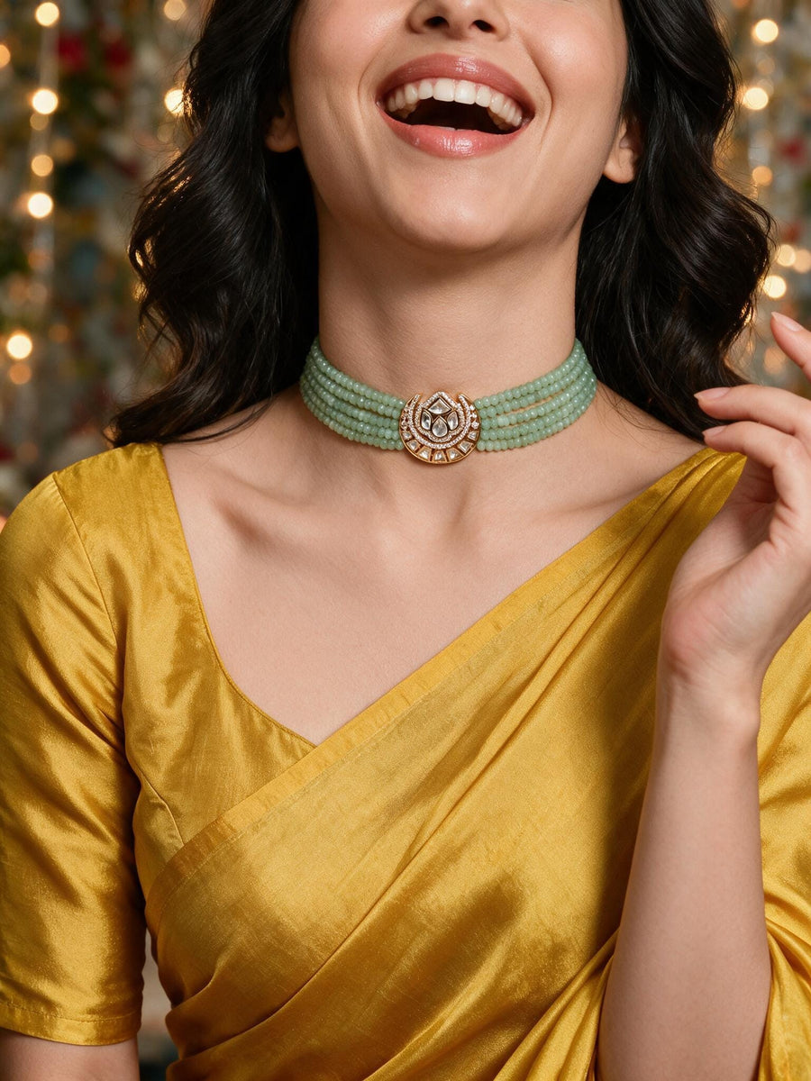 Glitzy Choker With Earrings