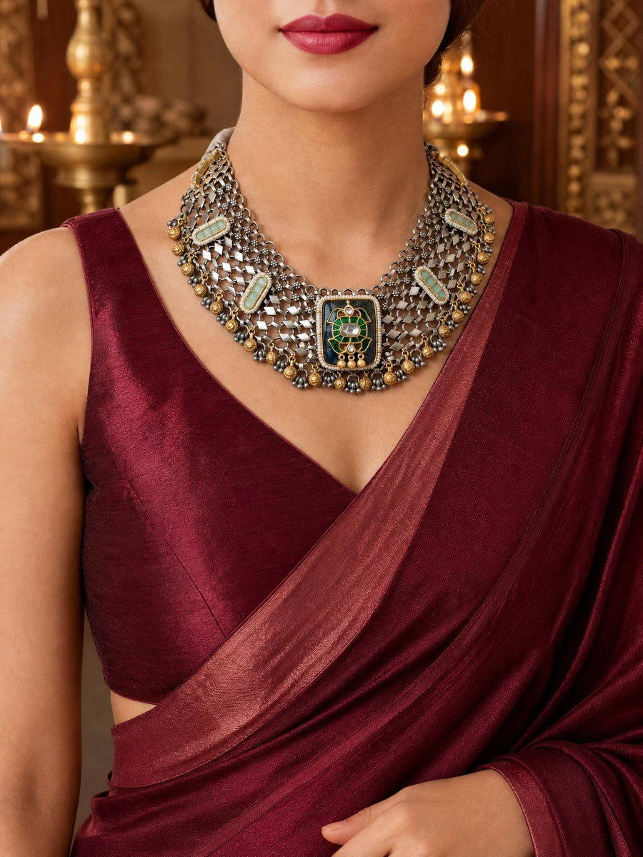 Arelvia Oxidised Necklace