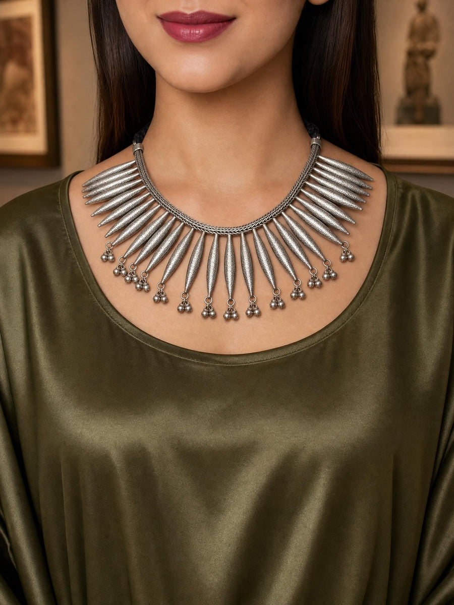 Anvika Necklace