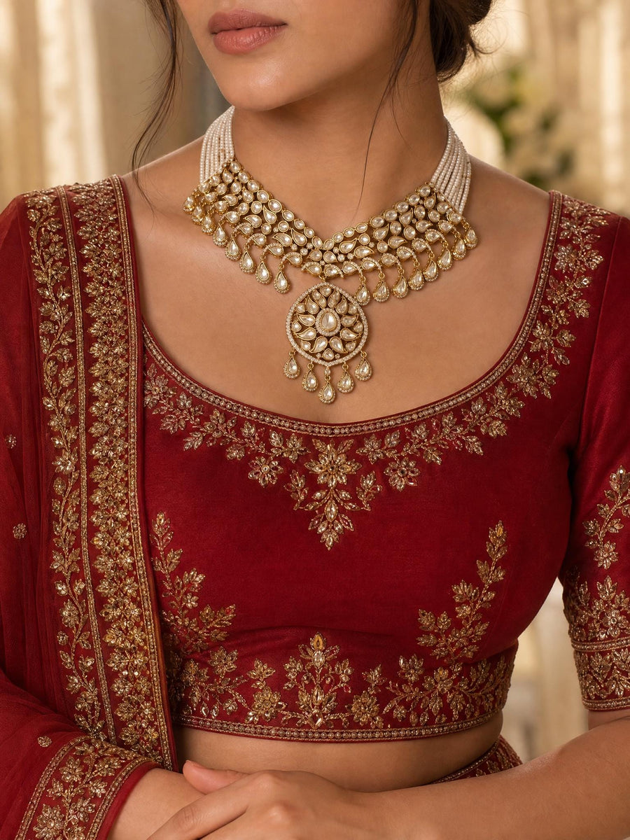 Tanishaya Necklace Set