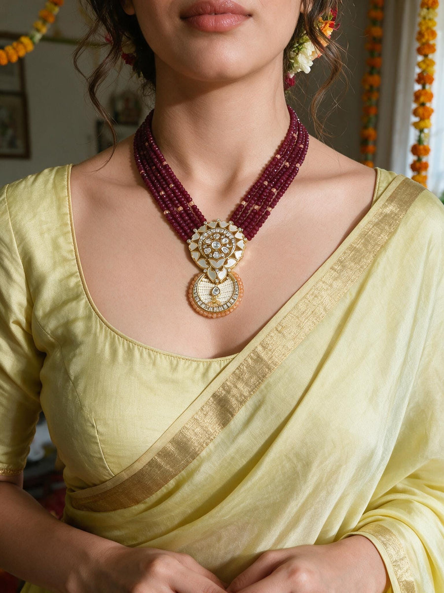 Mesmeric Red Necklace With Earrings