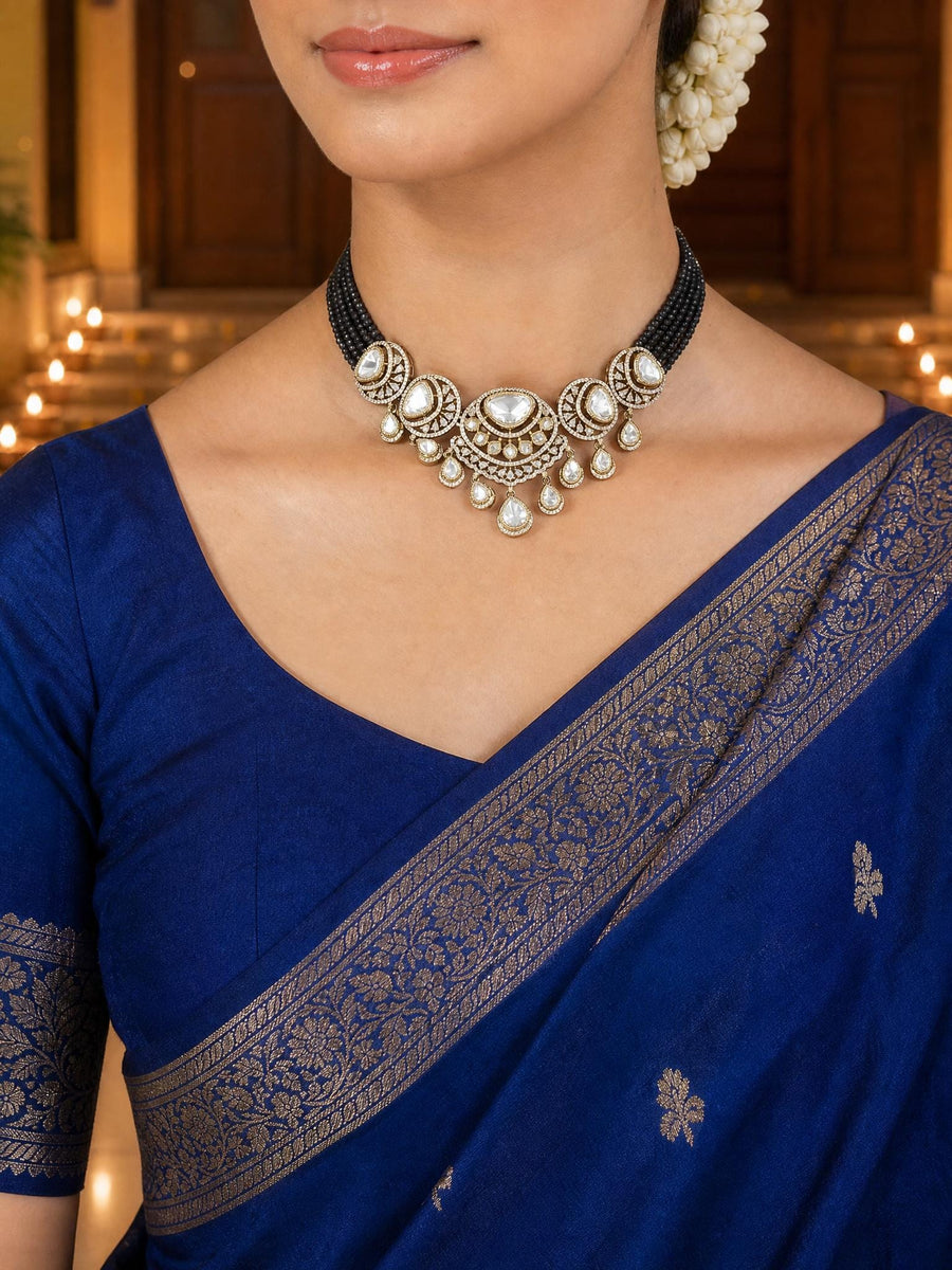 Kivya Short necklace set