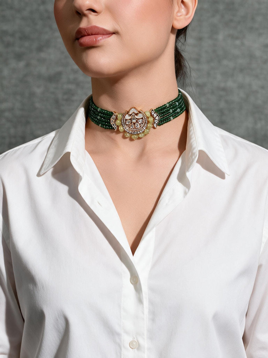 Charismatic Choker With Earrings
