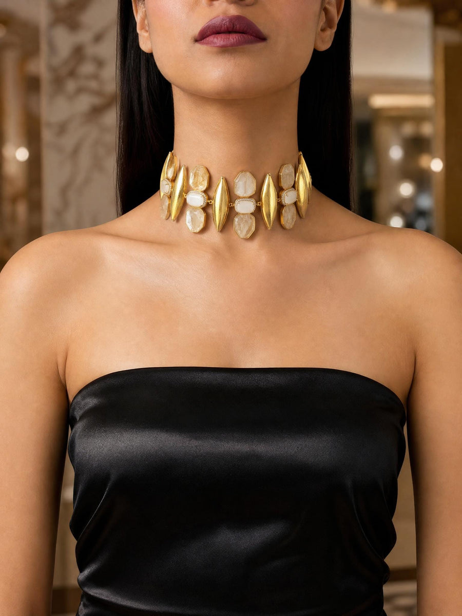 Elira Necklace