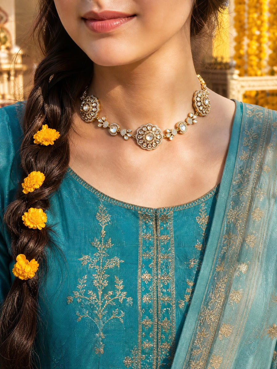 Vaylina Short Necklace