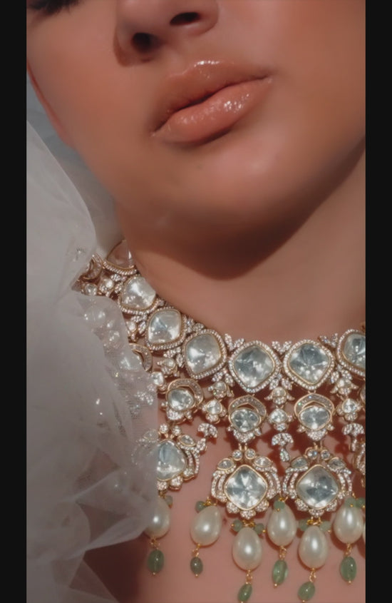 Load and play video in Gallery viewer, Bridal Necklace Set With Pearl Drops
