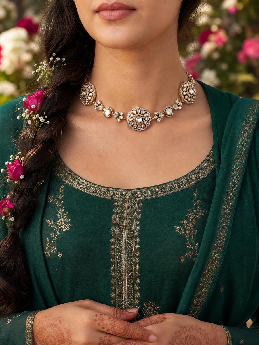Vaylina Short Necklace