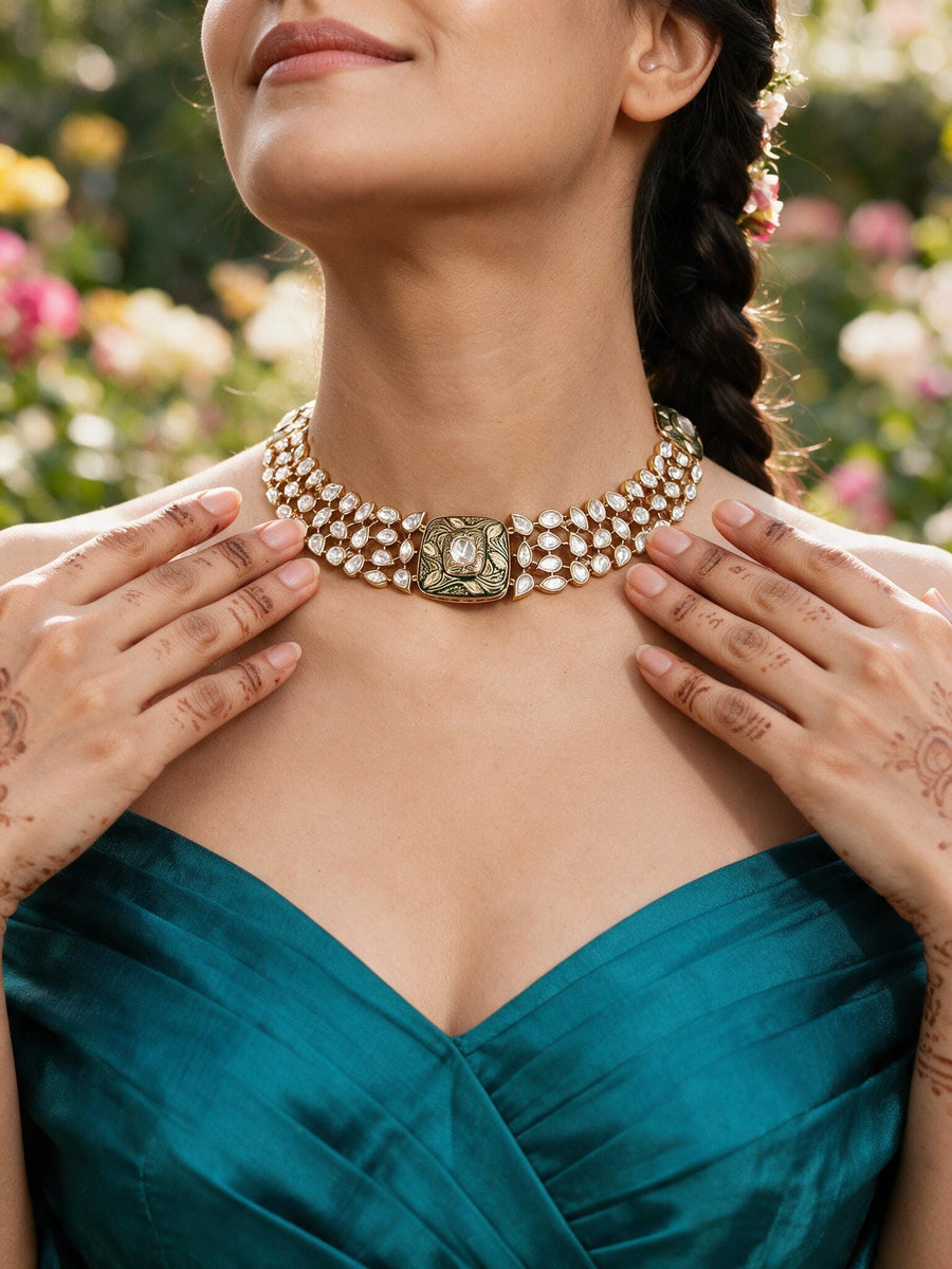Opulent Golden-Green Choker Necklace Set
