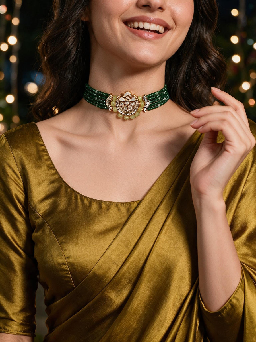 Charismatic Choker With Earrings
