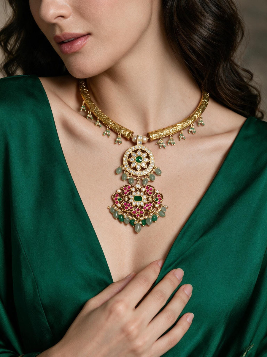Regal Saaz Heritage Pendant Set